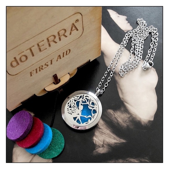 Fairy Aromatherapy Essential Oil Diffuser Necklace - Picture 1 of 3